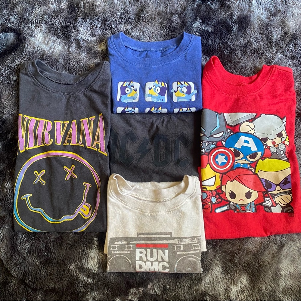 Lot of 5 5T Graphic T-Shirts